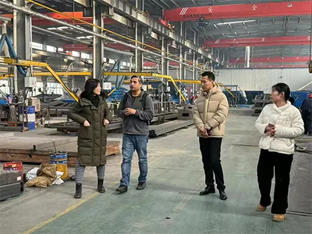 Indian customers visit the factory to discuss a new chapter of cooperation and development
