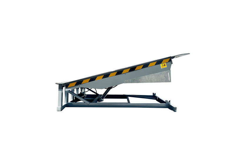 Fixed loading ramp