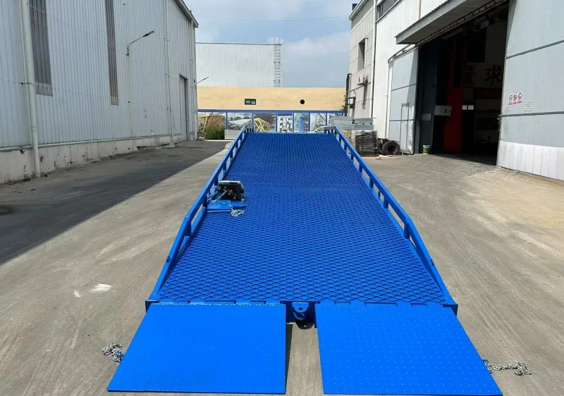 industrial loading ramps  ramp for forklift mobile dock leveler  truck dock  truck loading dock