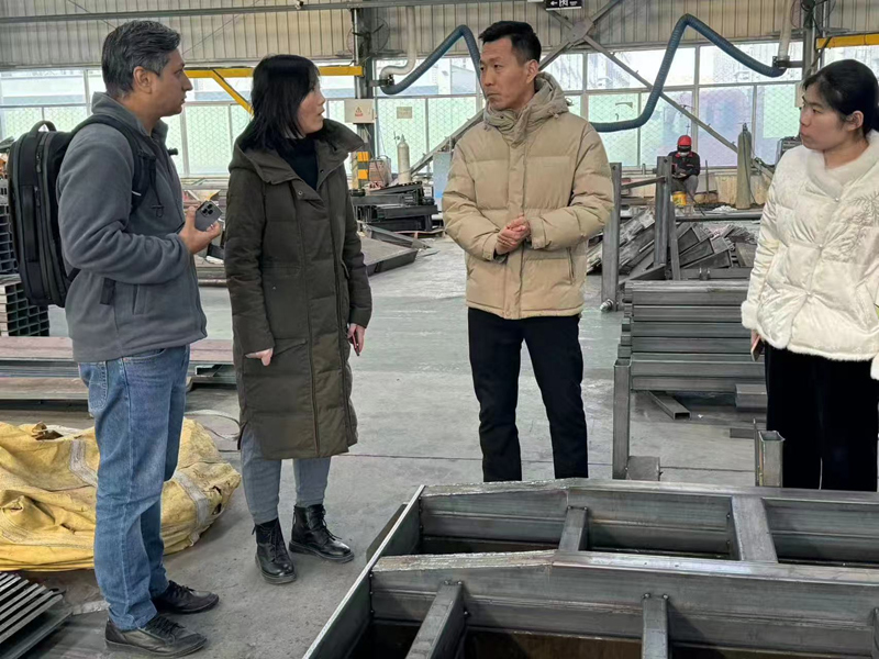 Indian customers visit the factory to discuss a new chapter of cooperation and development