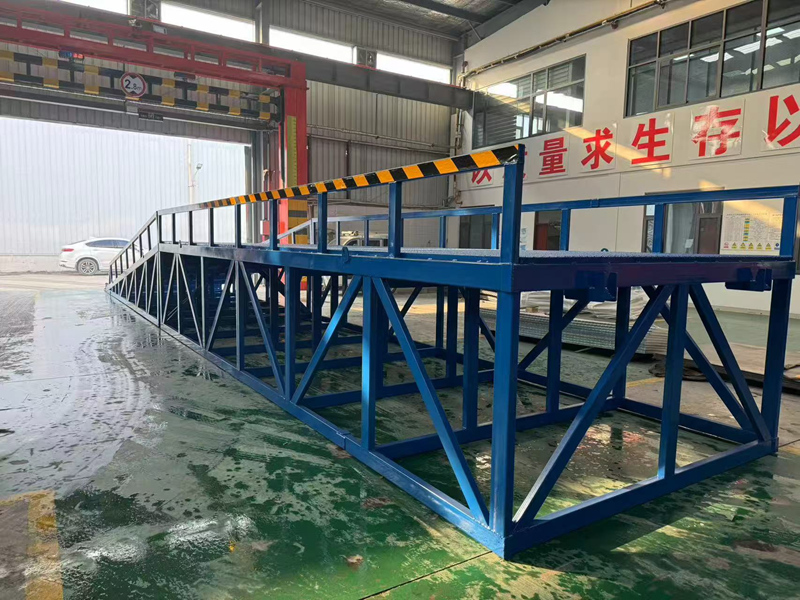 The development and commissioning of the 23-meter customized forklift driving school ramp has been successfully completed.